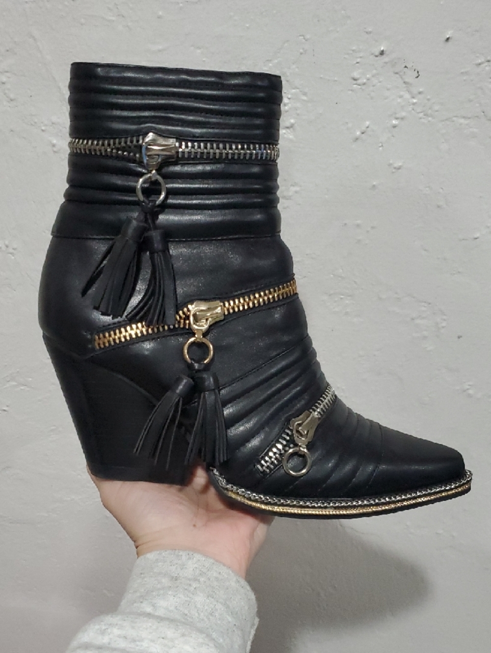 Jeffrey Campbell Tenzin Chain Pointy Toe Boot in black Size 8.5 - Picture 3 of 14